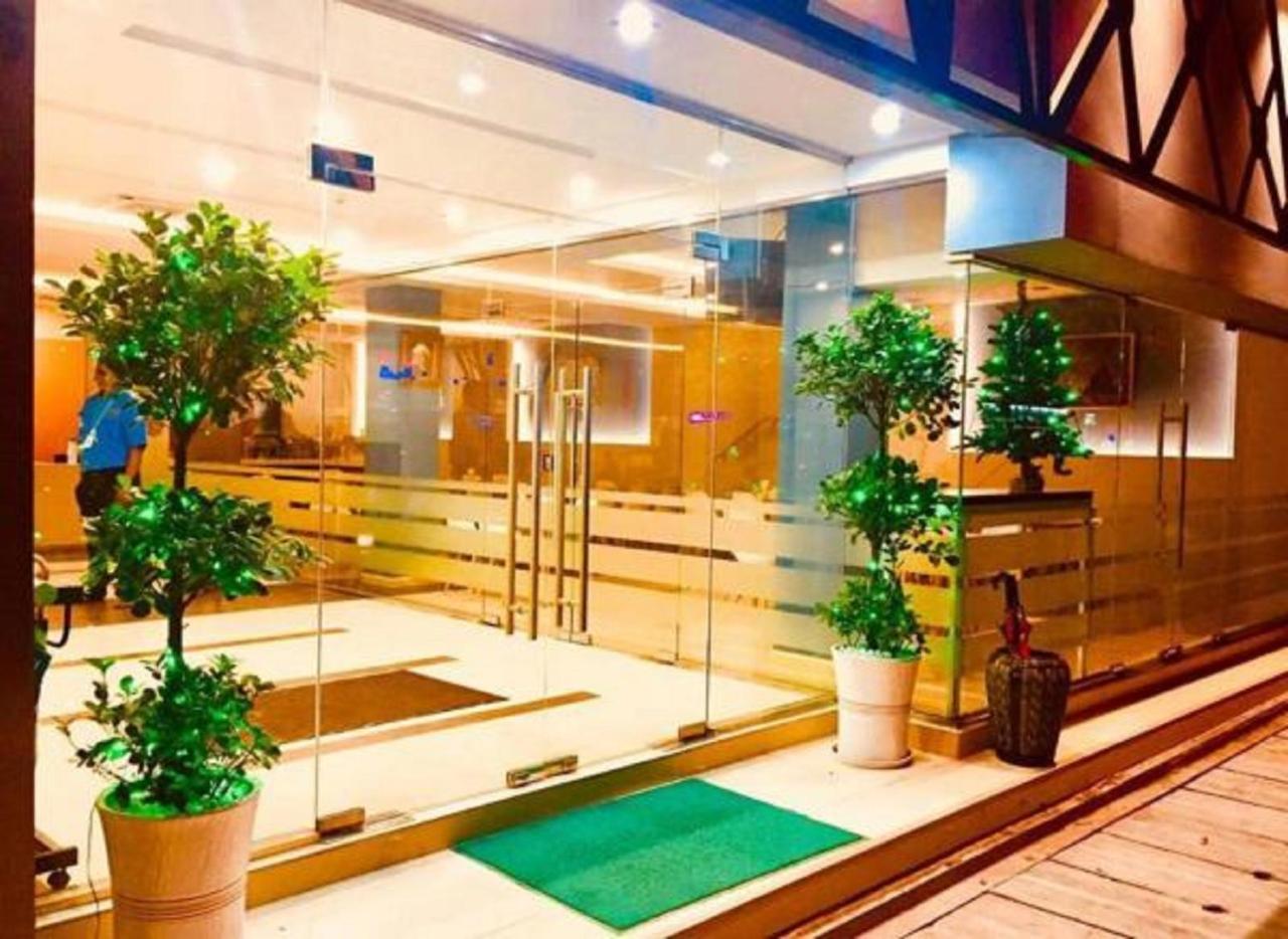 Eastern Hotel Rangoon Buitenkant foto