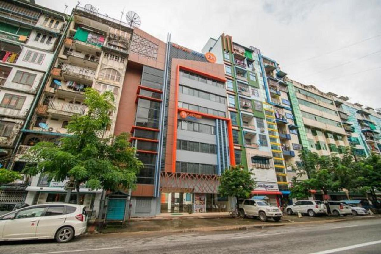 Eastern Hotel Rangoon Buitenkant foto